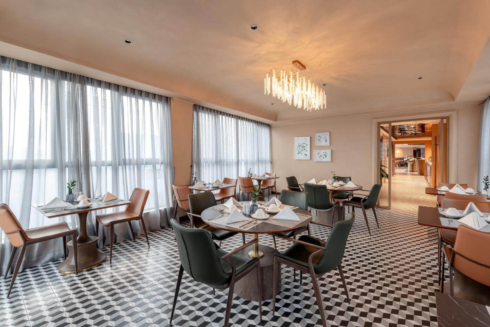 La Siesta Classic Hang Thung ハノイ市 エクステリア 写真 The Club at Hong Kong International Airport